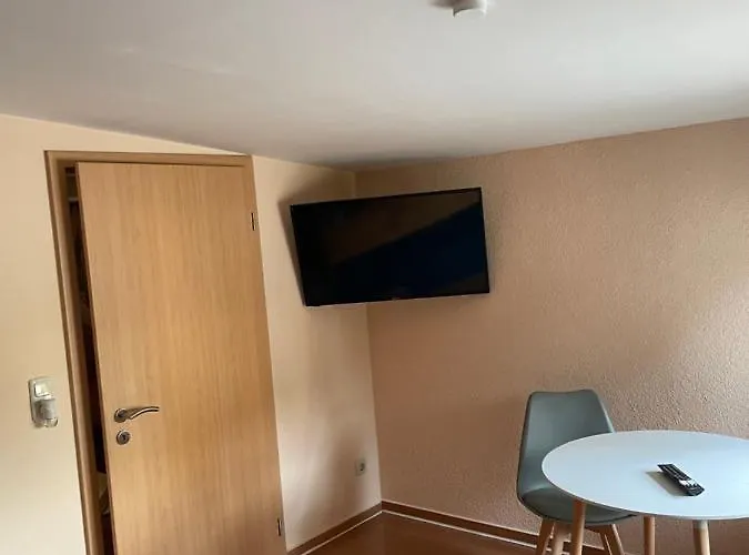 Zur Zornigen Ameise * ターレ